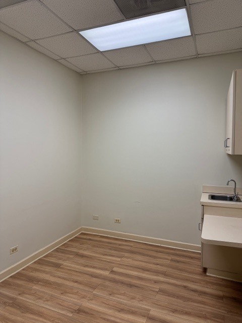 2306 W Touhy Avenue Property Photo 7