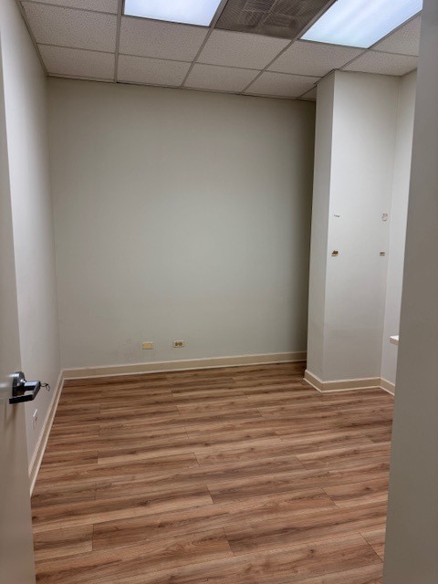 2306 W Touhy Avenue Property Photo 9