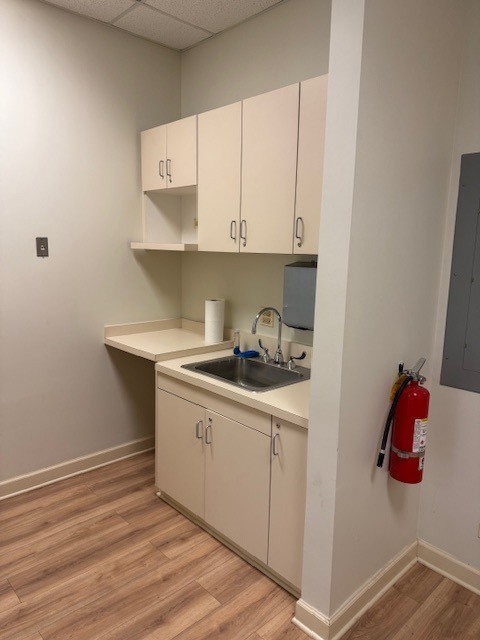 2306 W Touhy Avenue Property Photo 11
