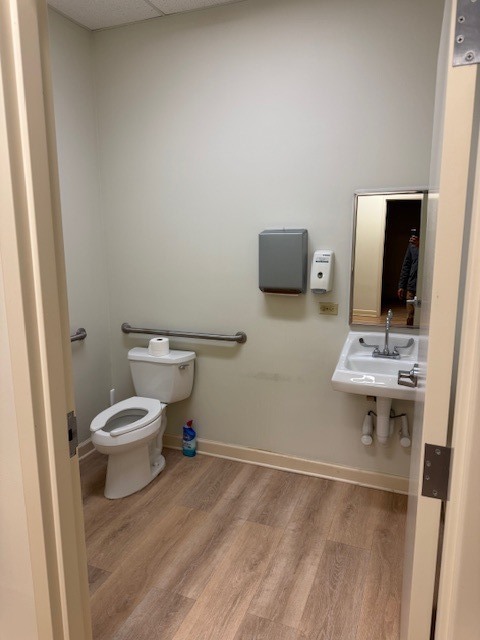 2306 W Touhy Avenue Property Photo 14