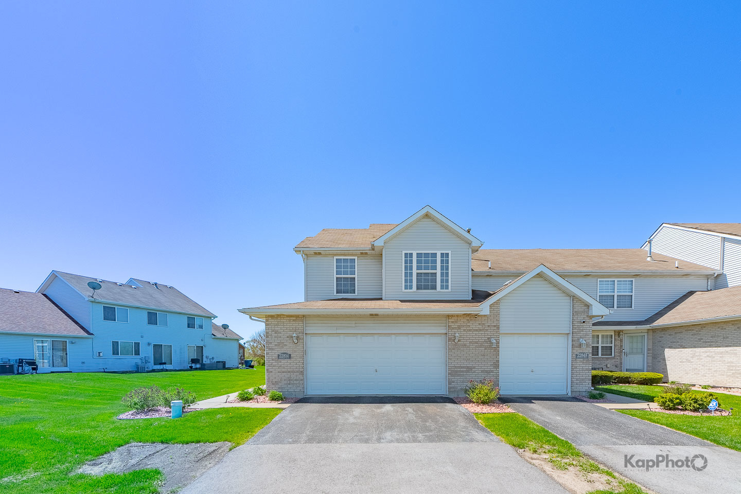 22850 Westwind Drive Property Photo 1