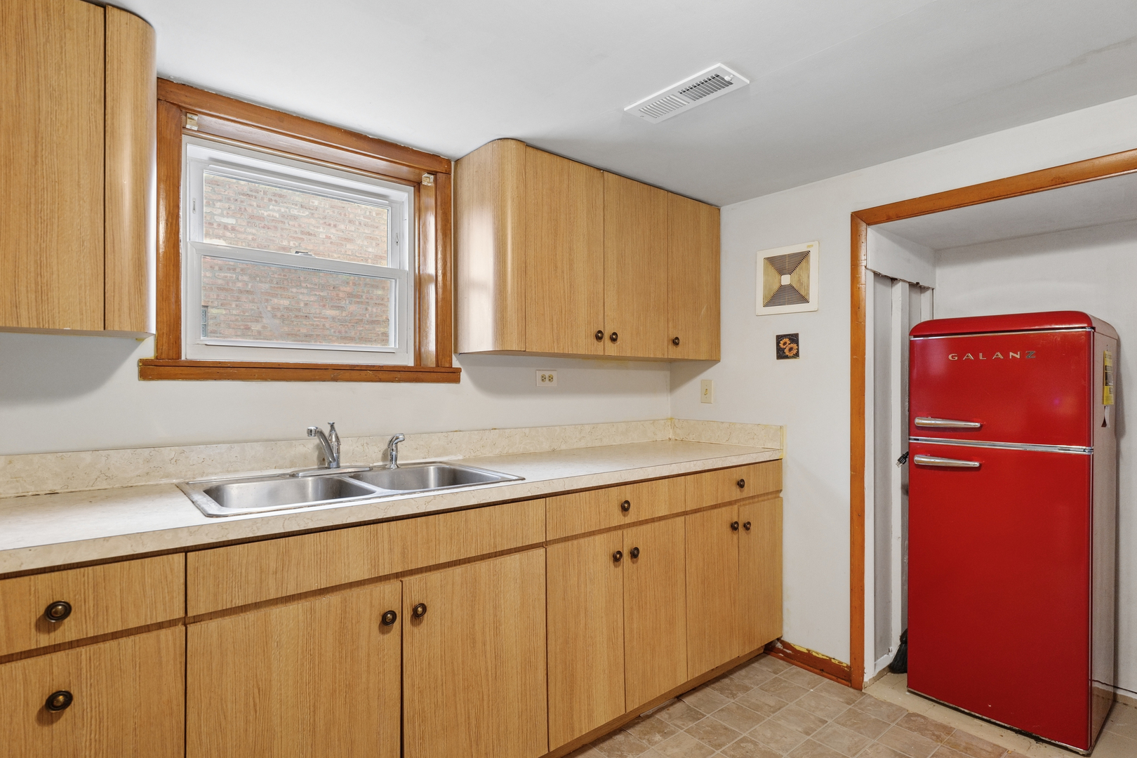 7730 S Octavia Avenue Property Photo 18