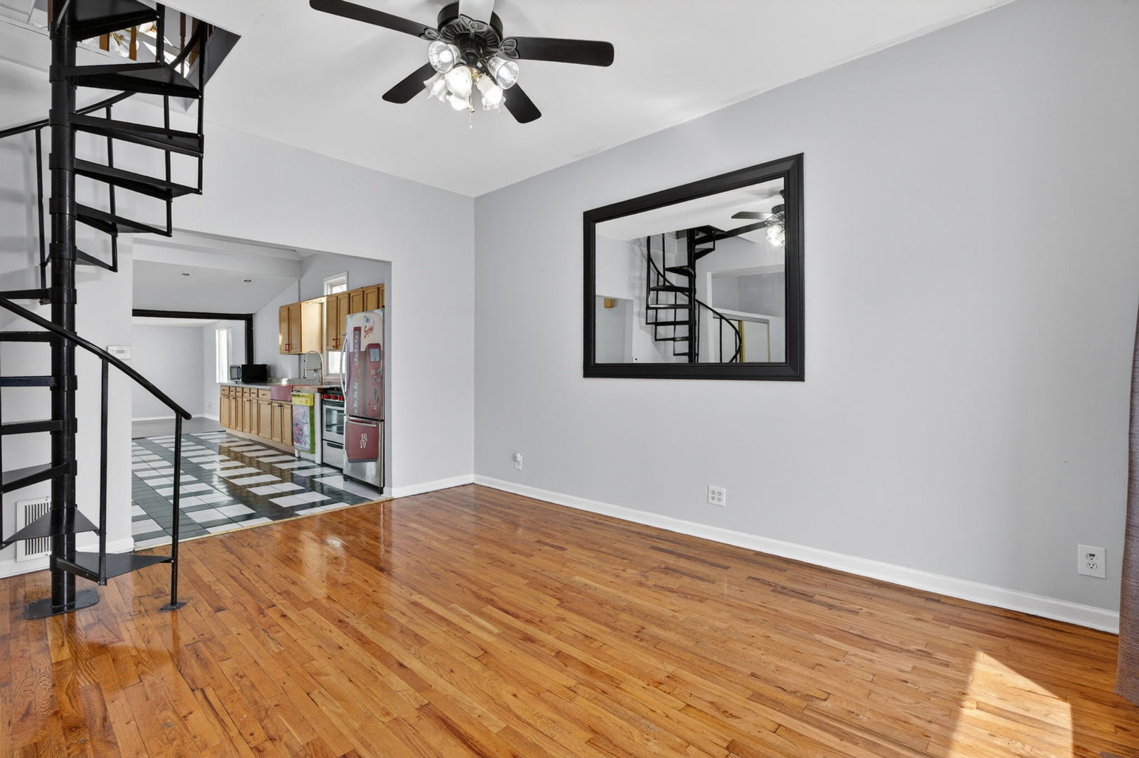 9018 S Brandon Avenue Property Photo 6