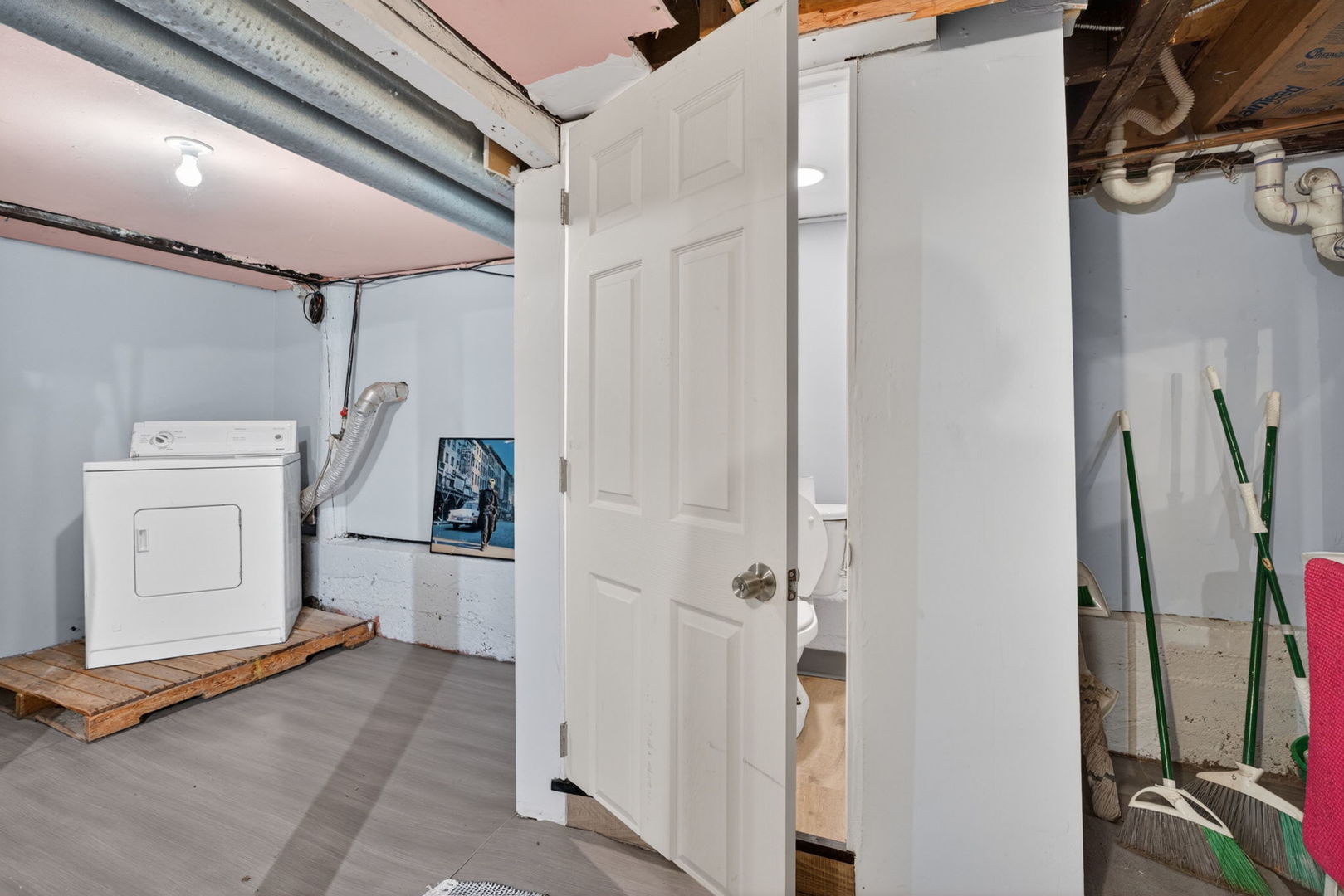 9018 S Brandon Avenue Property Photo 35