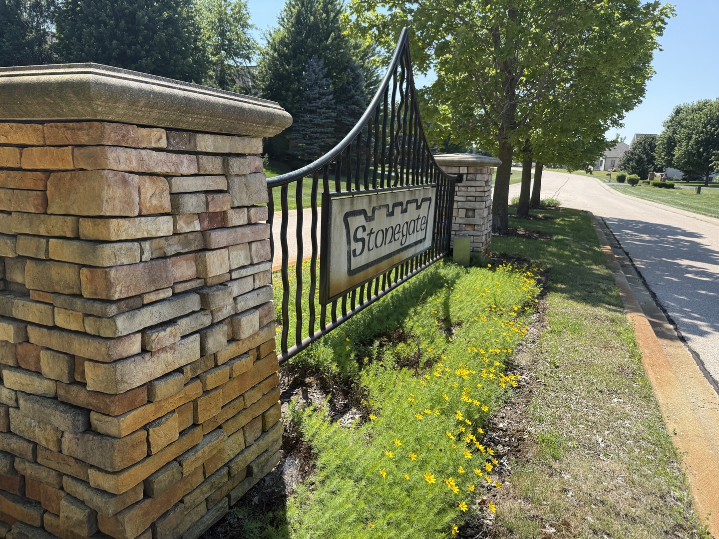 7010 Wildflower Court Property Photo 8