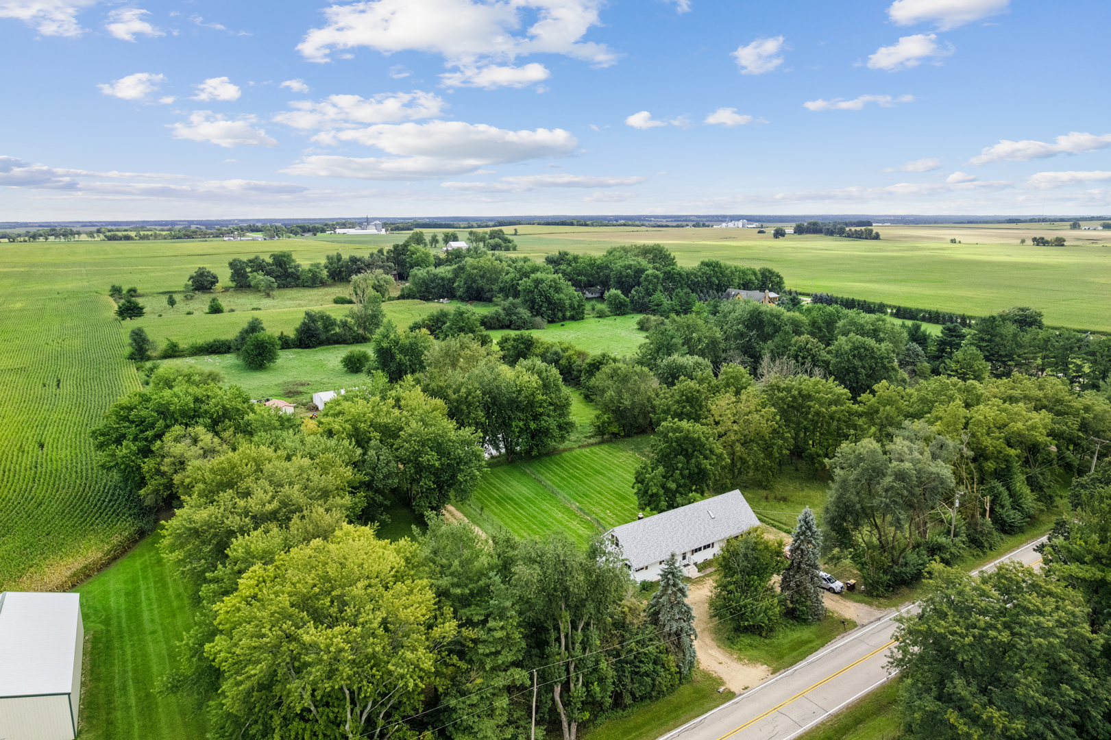 15036 Durkee Road Property Photo 1
