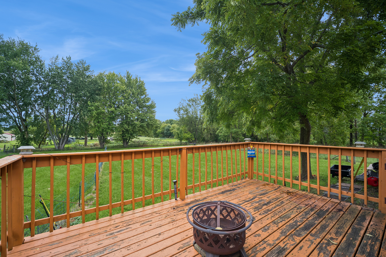 15036 Durkee Road Property Photo 17