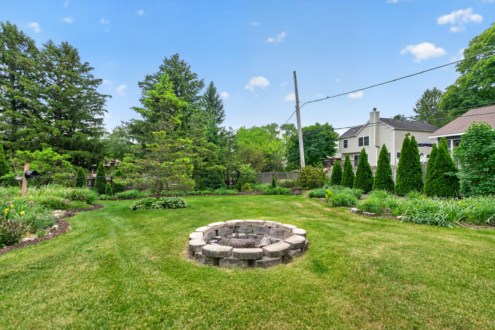 166 Mohawk Trail Property Photo 36