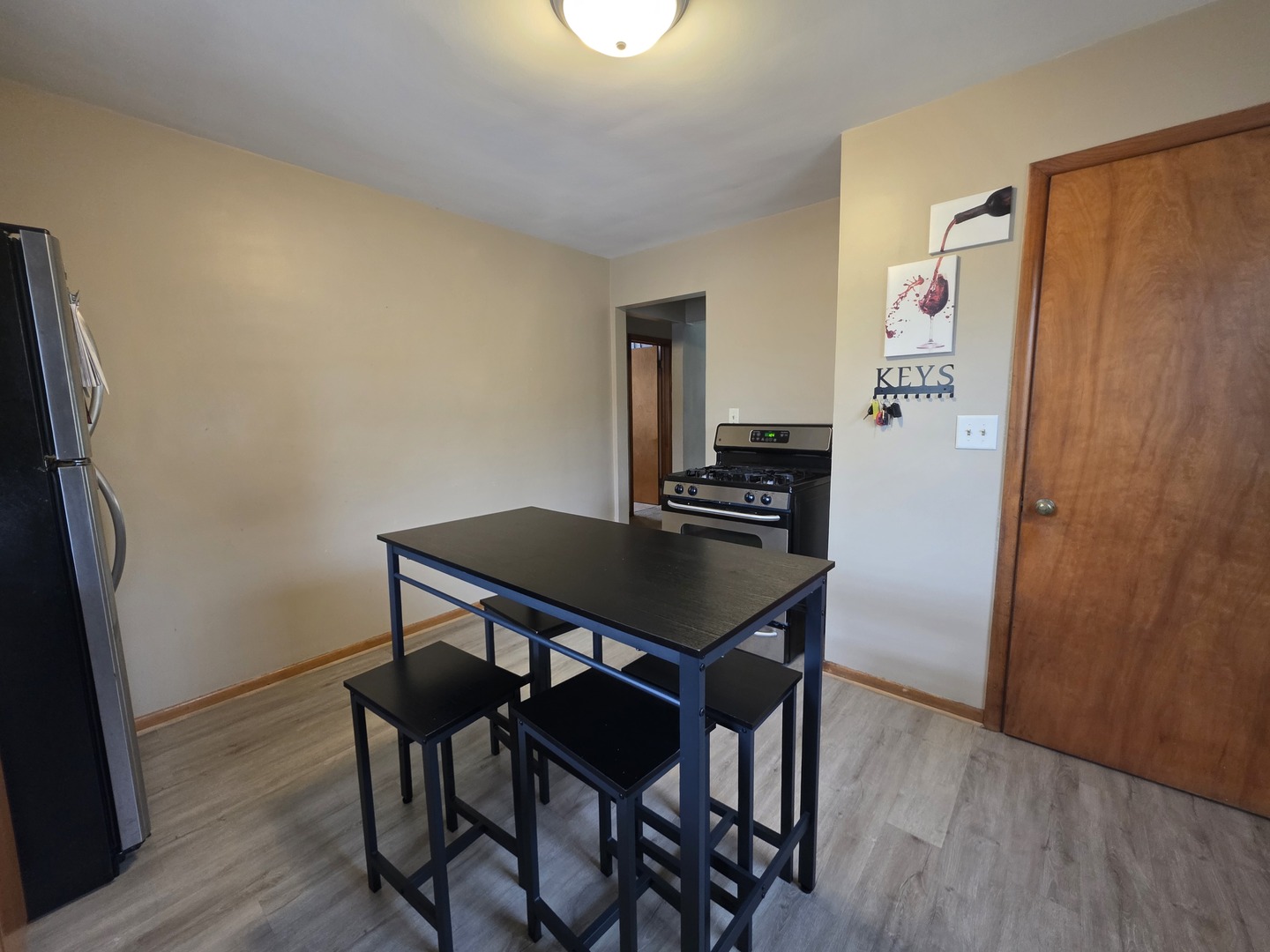 757 Newell Avenue Property Photo 6