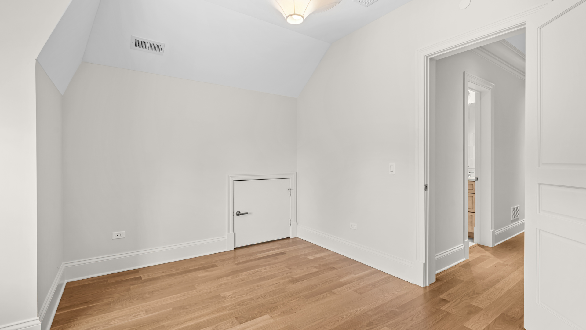 1500 William Street Property Photo 32