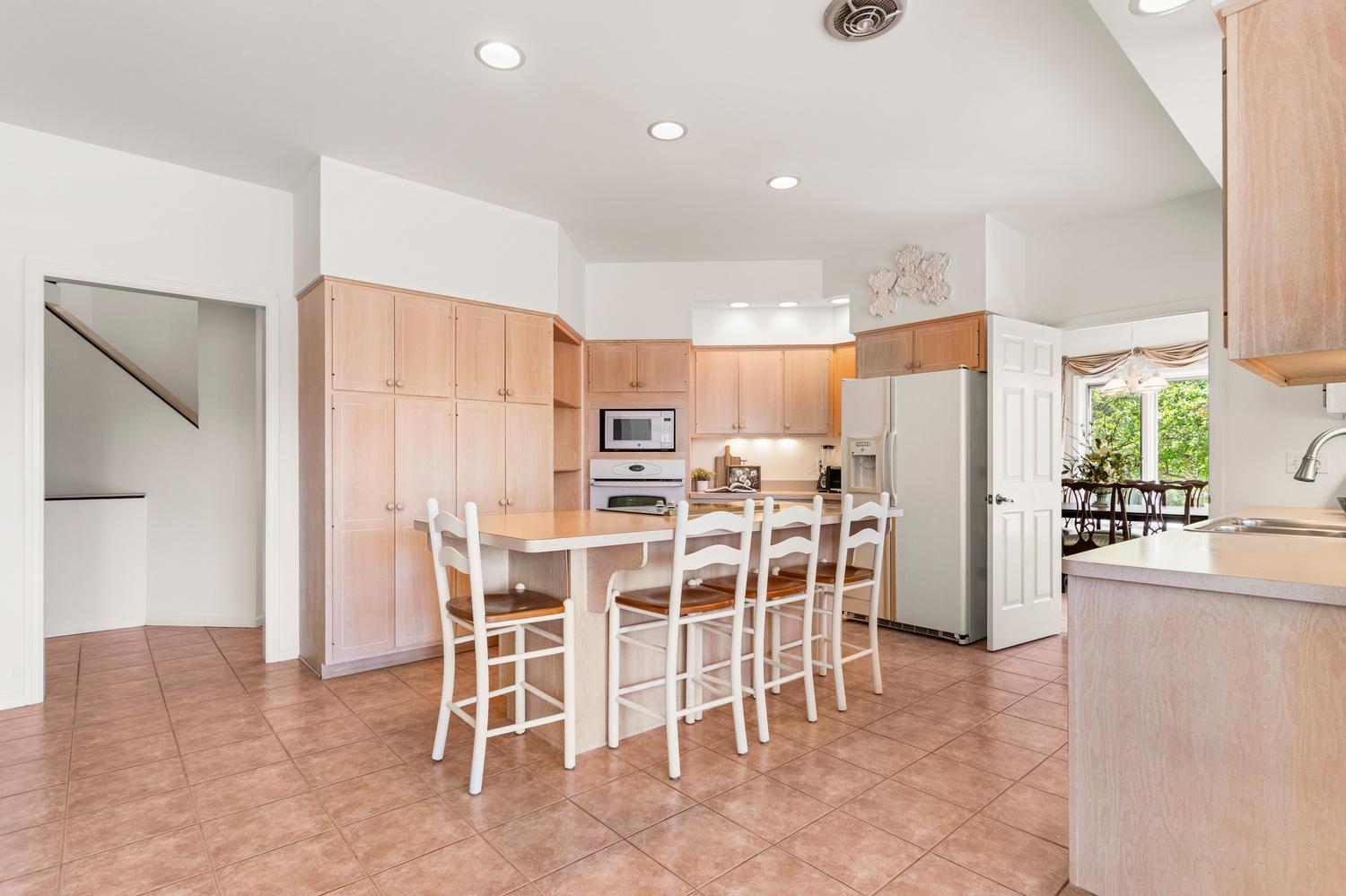 1808 Foxborough Court Property Photo 11