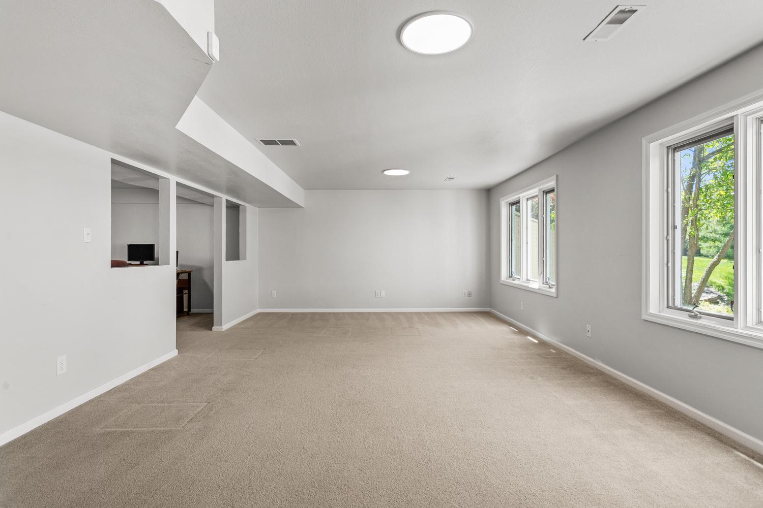 1808 Foxborough Court Property Photo 32