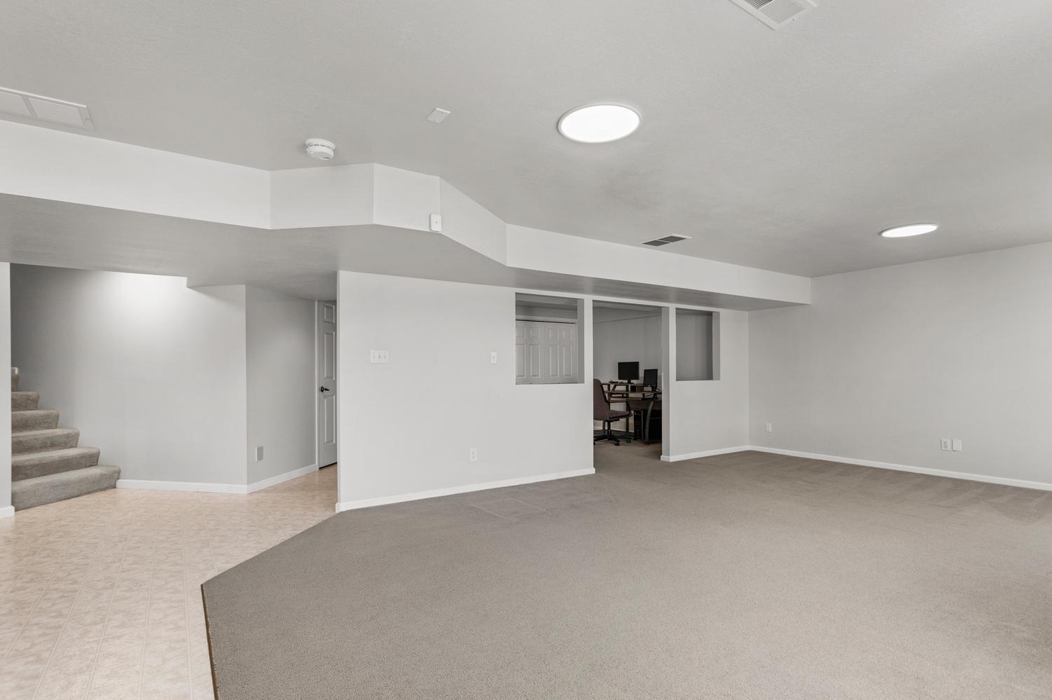 1808 Foxborough Court Property Photo 32