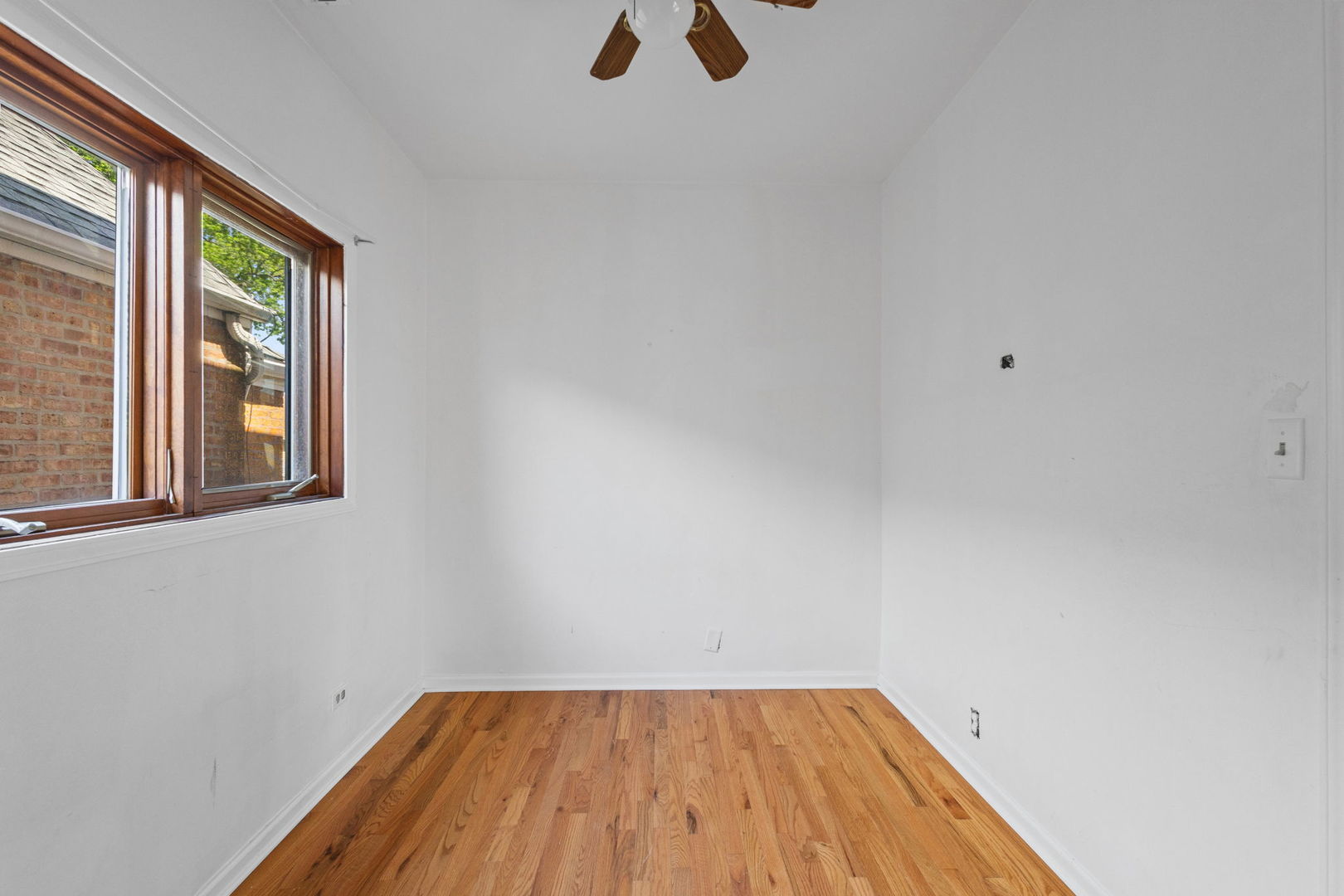 5230 S Lockwood Avenue Property Photo 22