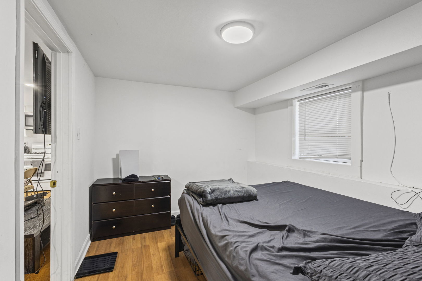 5230 S Lockwood Avenue Property Photo 33