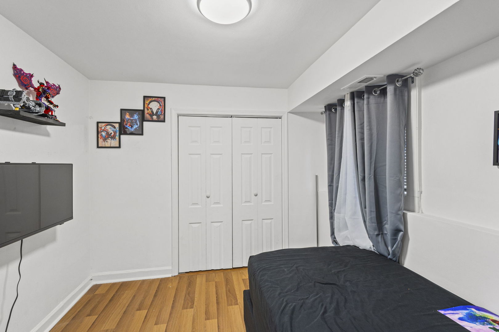 5230 S Lockwood Avenue Property Photo 35