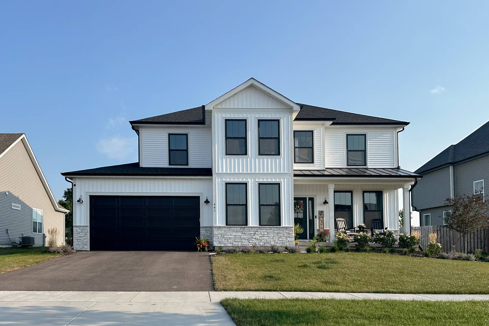 5270 Greenshire Circle Property Photo 1