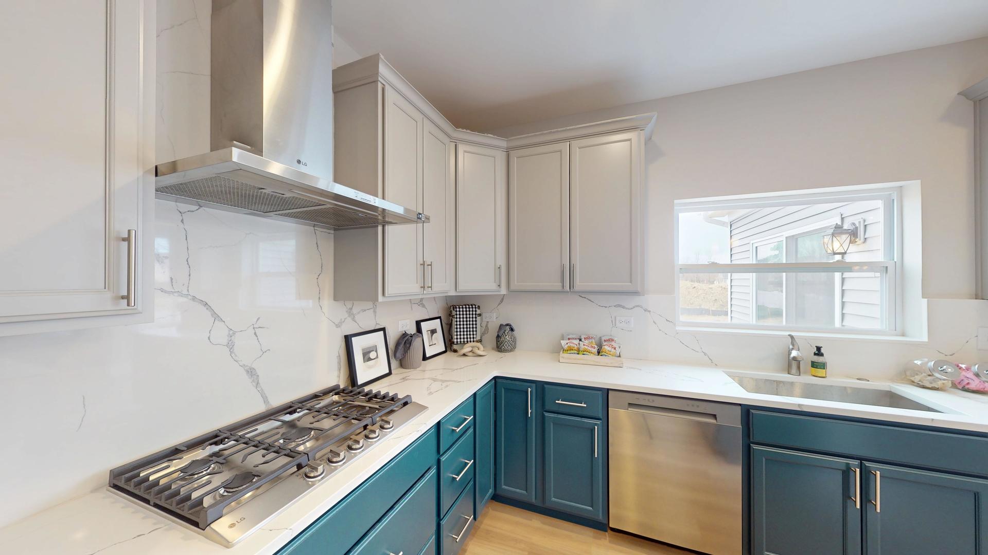 5270 Greenshire Circle Property Photo 13