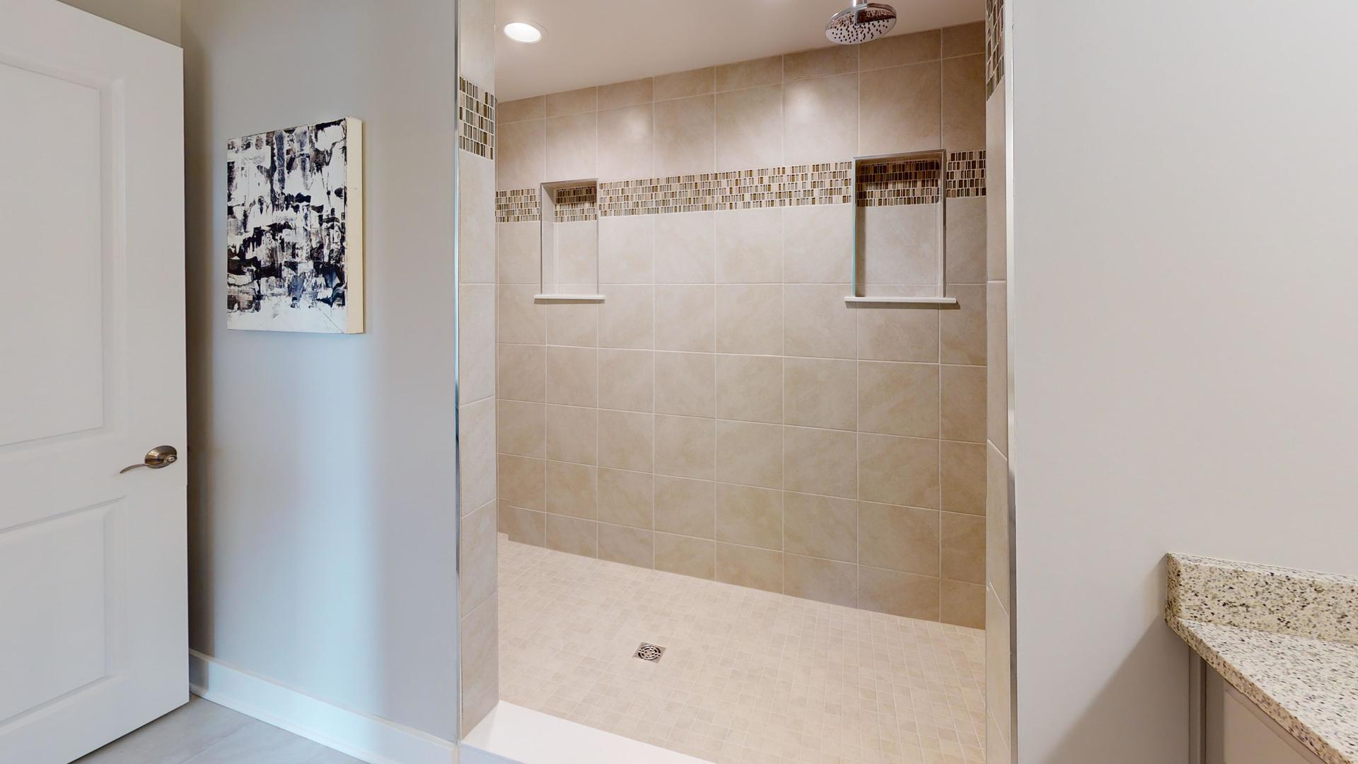 5270 Greenshire Circle Property Photo 26