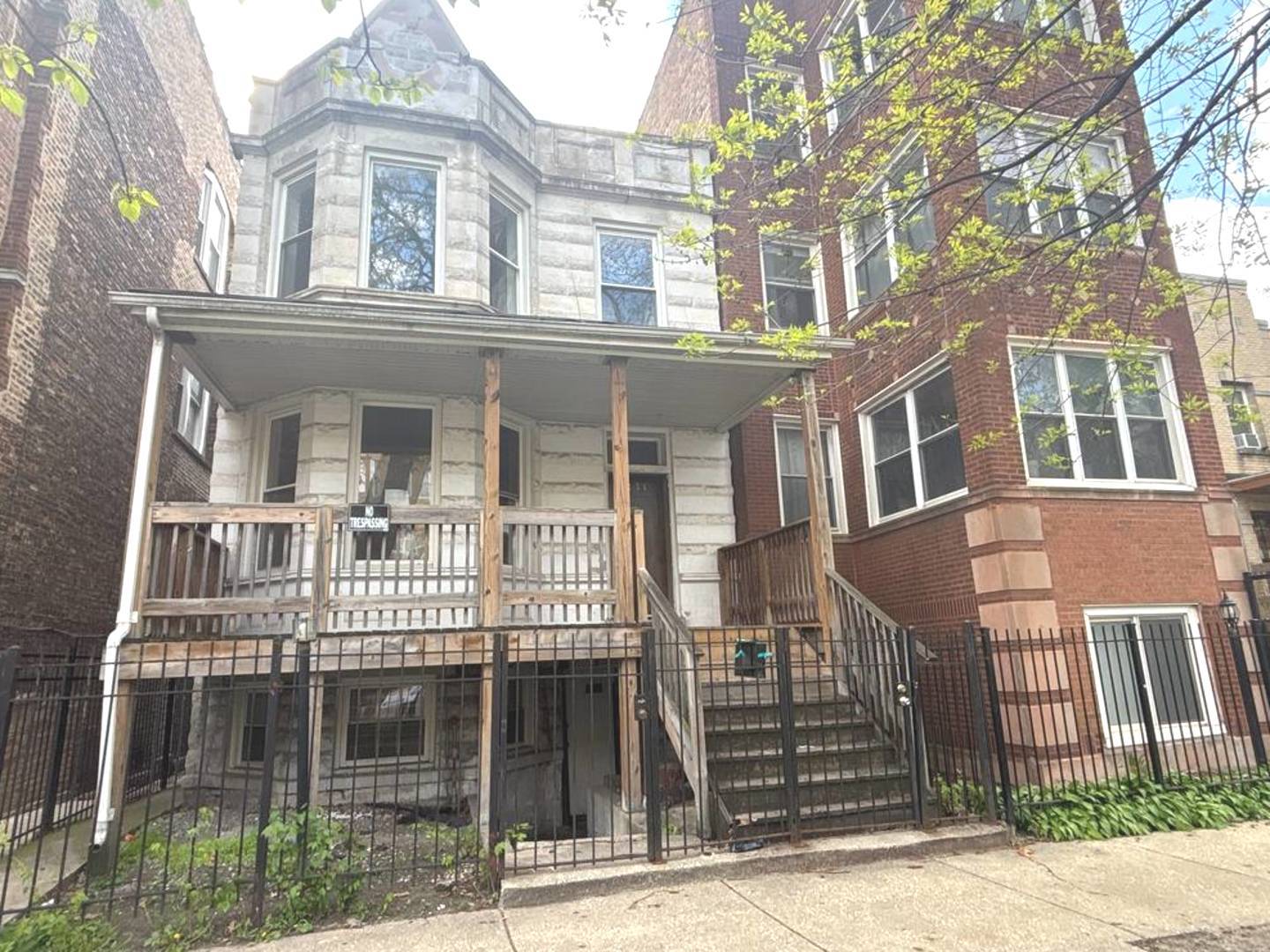1236 S Springfield Avenue Property Photo 1
