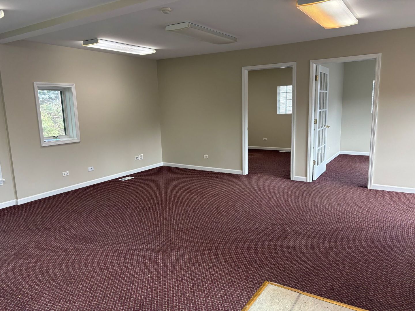 173 Thomas Court Property Photo 3