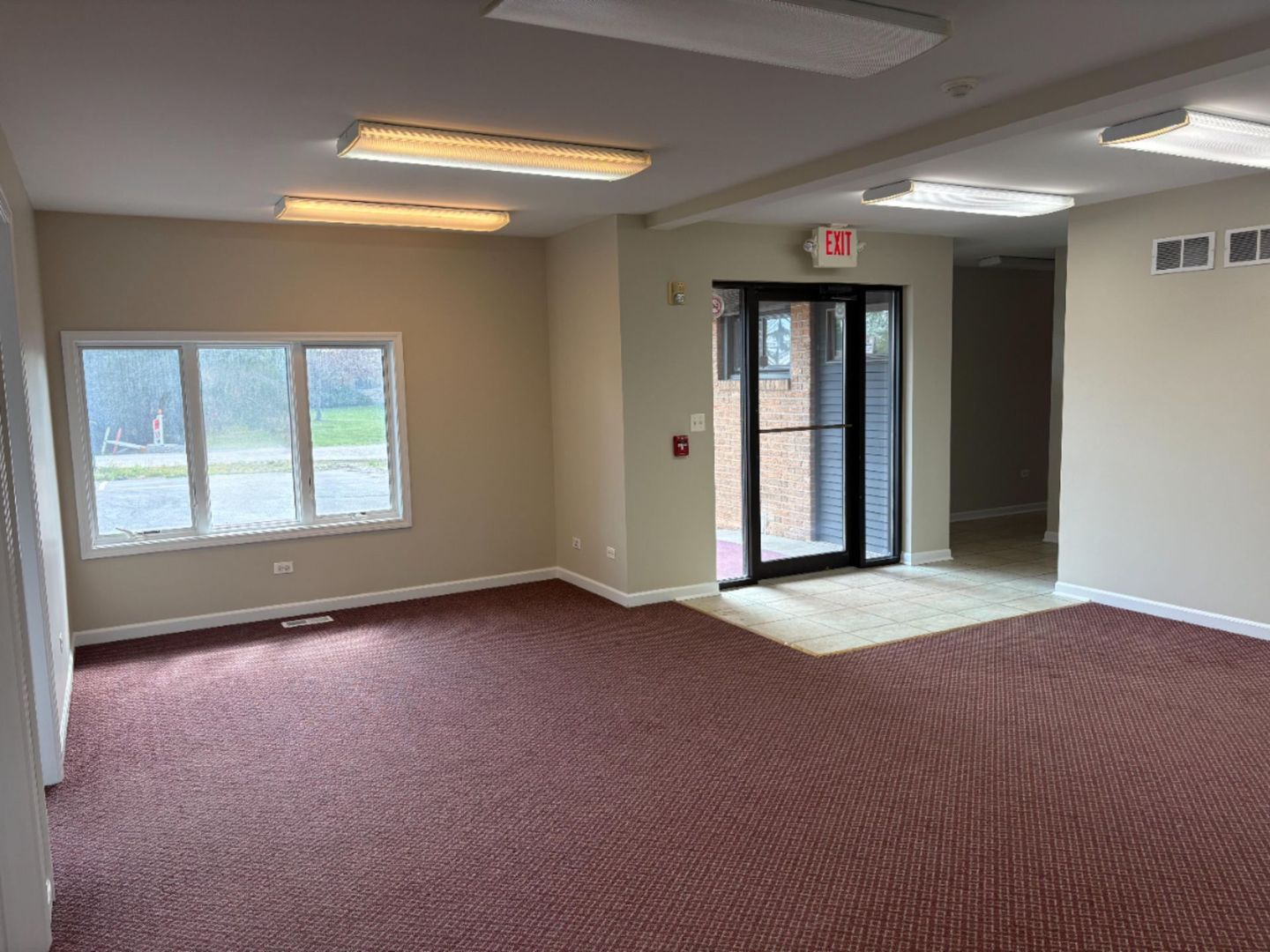 173 Thomas Court Property Photo 7