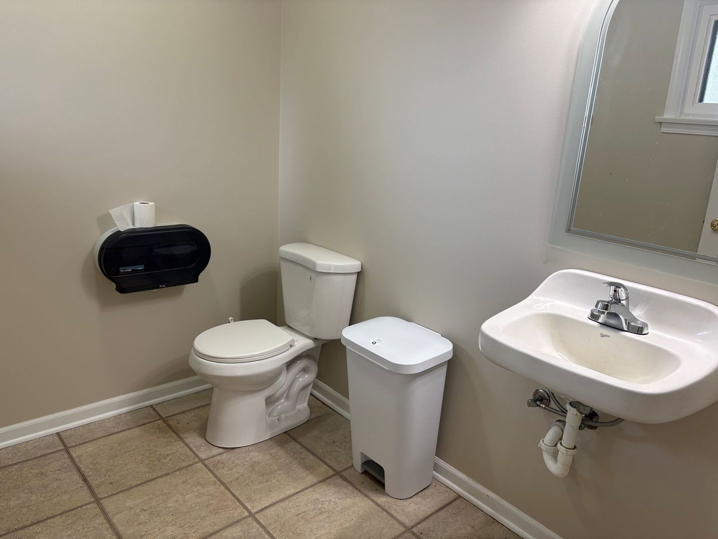 173 Thomas Court Property Photo 15
