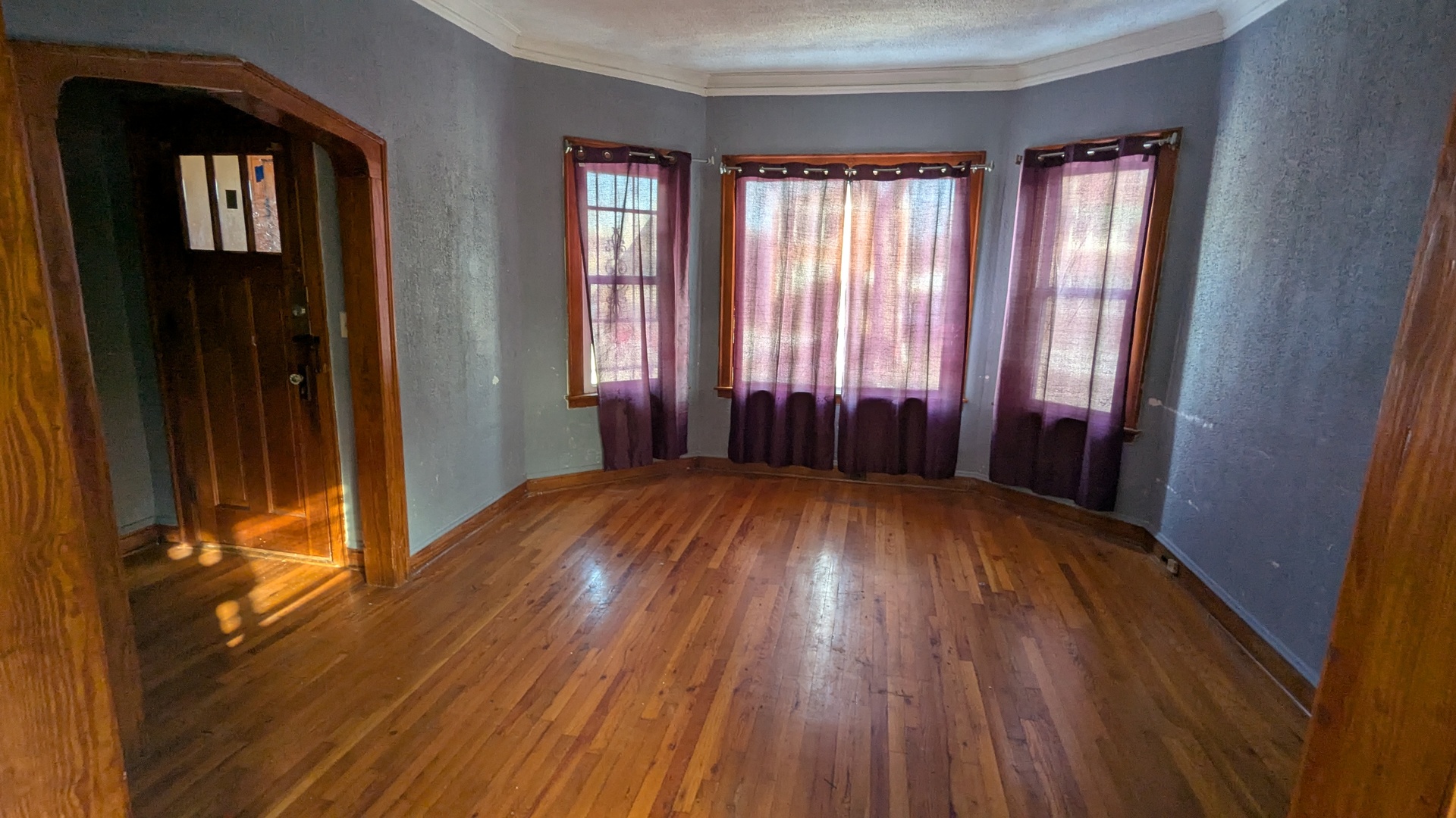 8112 S Exchange Avenue Property Photo 16