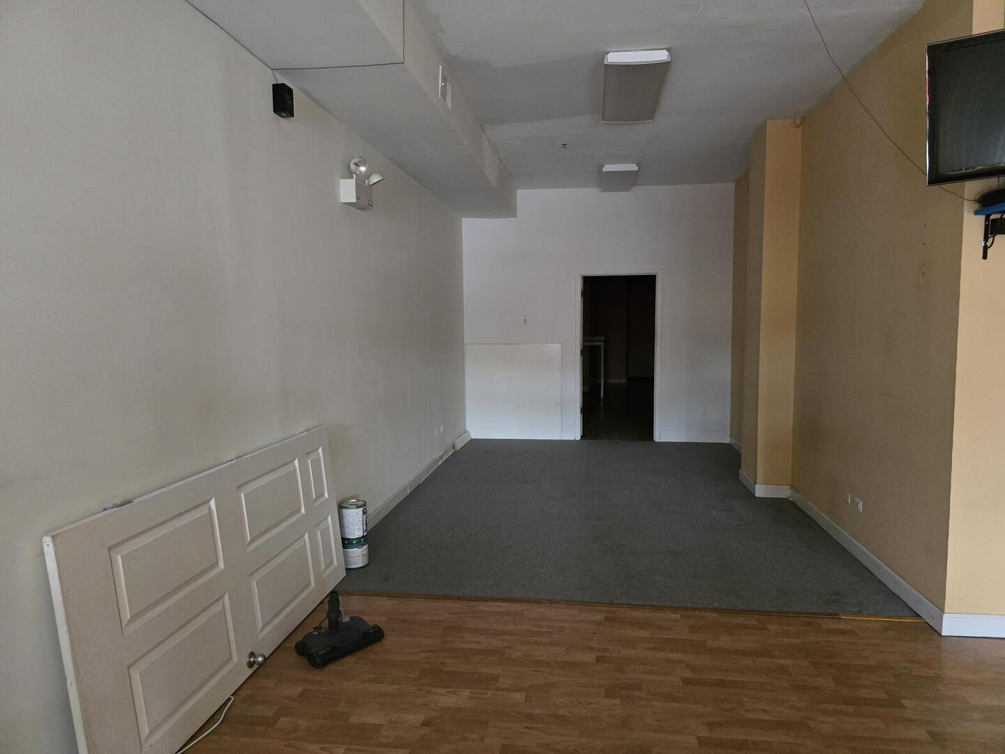 5321 N Lincoln Avenue B Property Photo 6