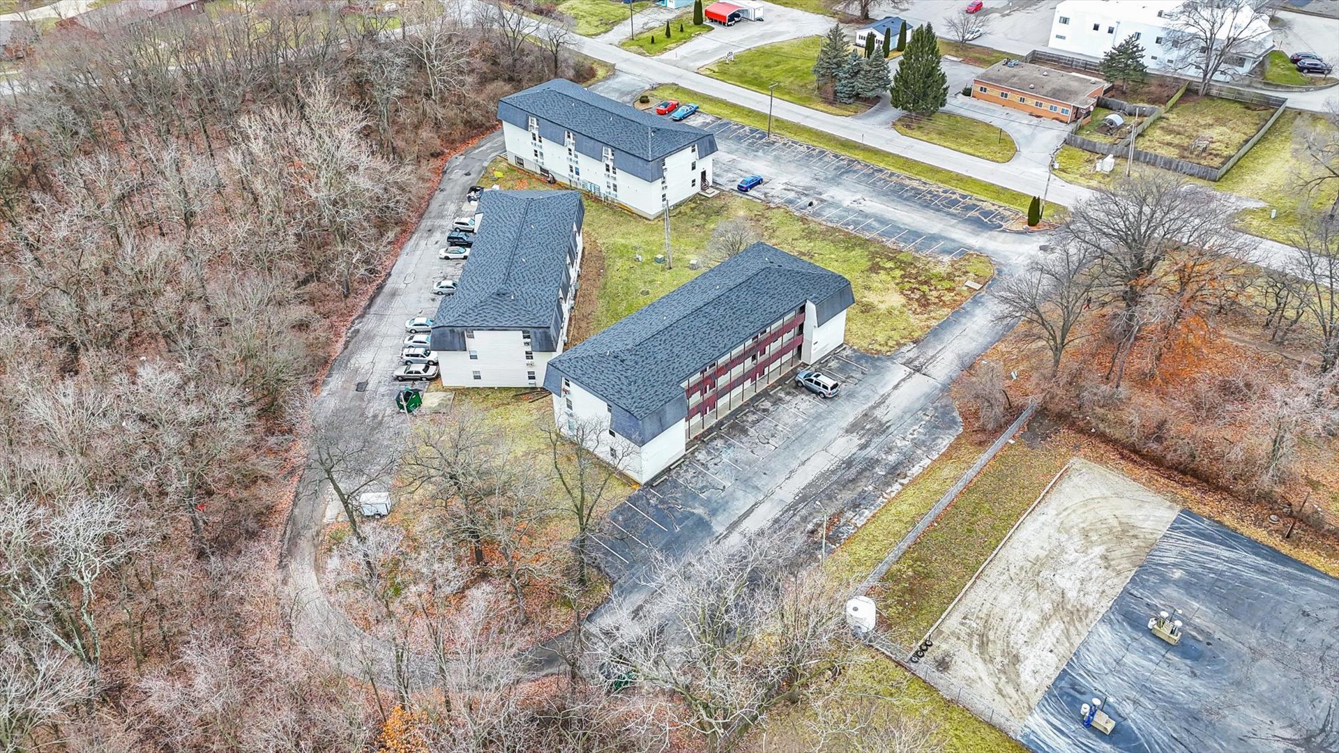 1740-1760 S Fairview Avenue Property Photo 8