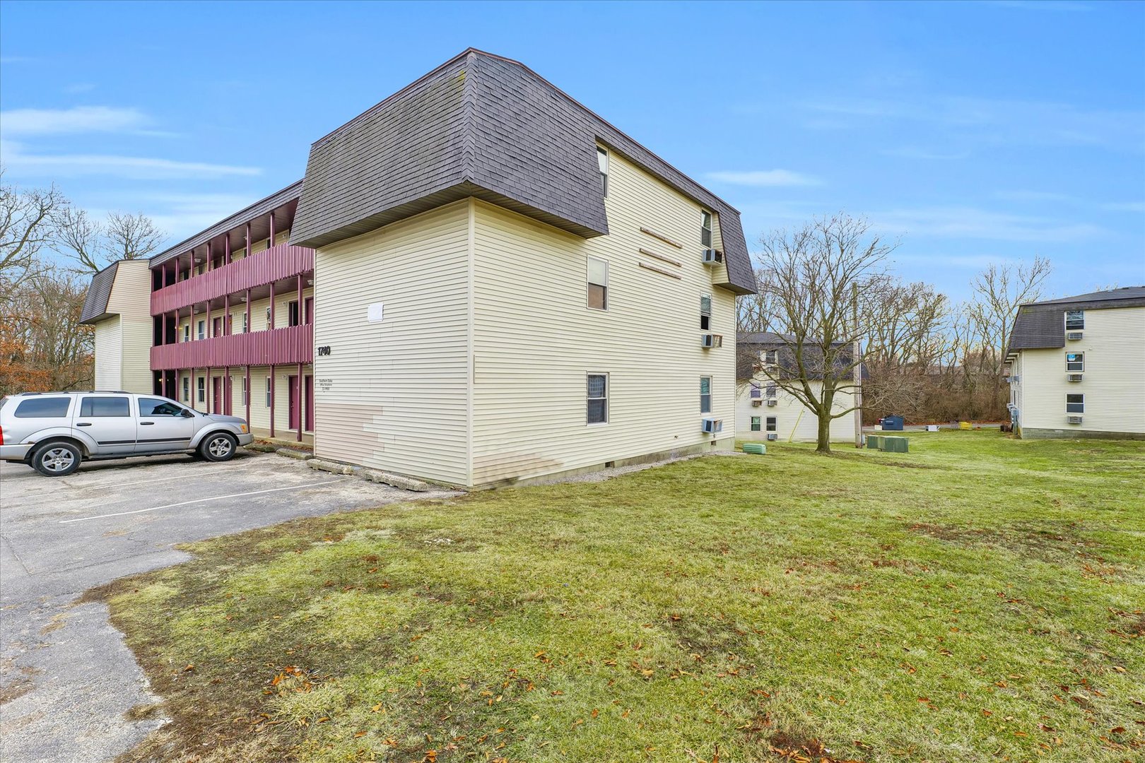 1740-1760 S Fairview Avenue Property Photo 23