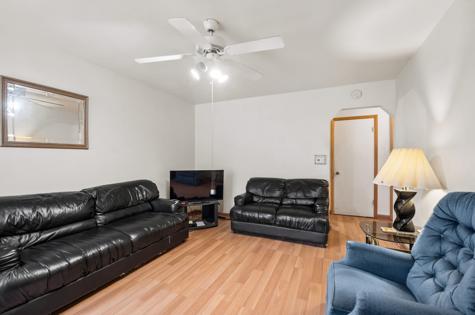 1418 N Waller Avenue Property Photo 3