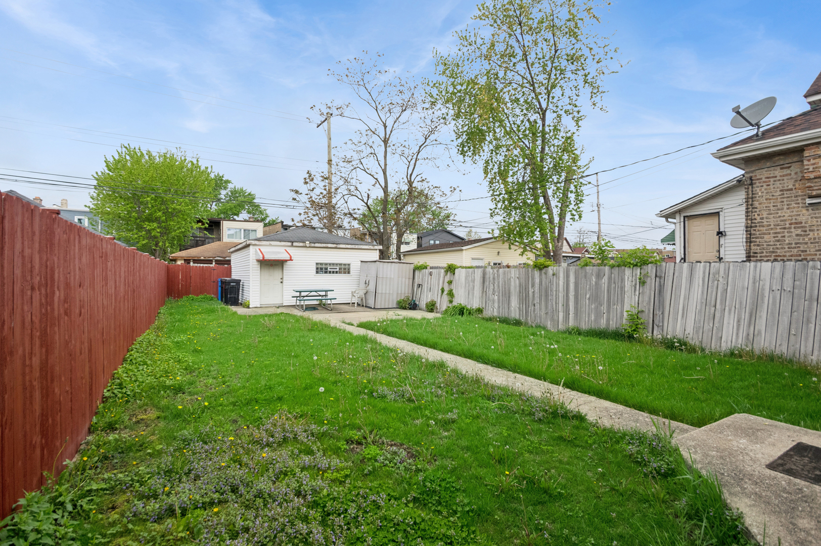 1418 N Waller Avenue Property Photo 14