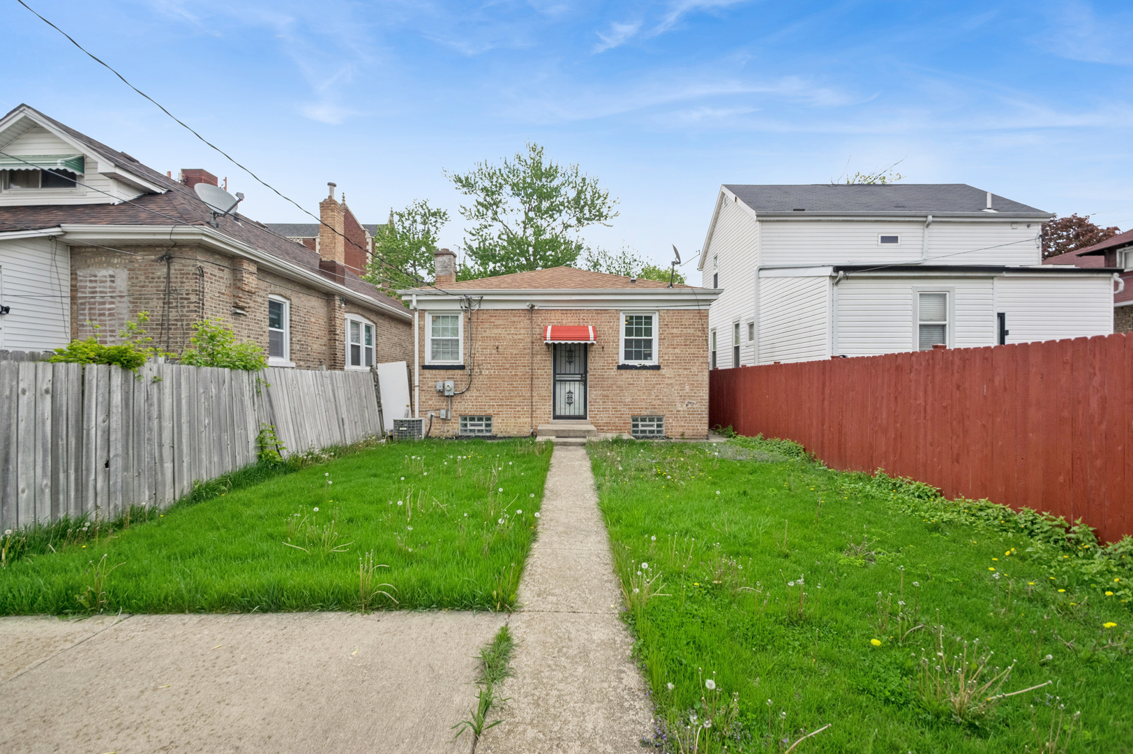 1418 N Waller Avenue Property Photo 15