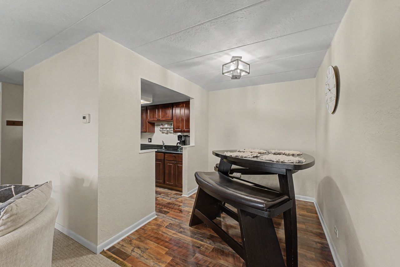 1 Renaissance Place 1105 Property Photo 10