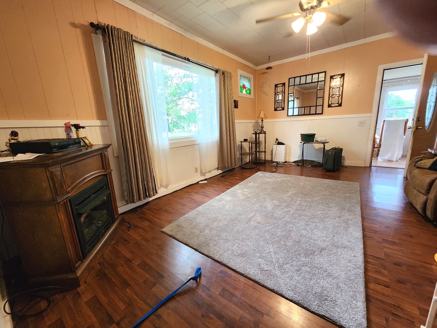 202 Lincoln Street Property Photo 6