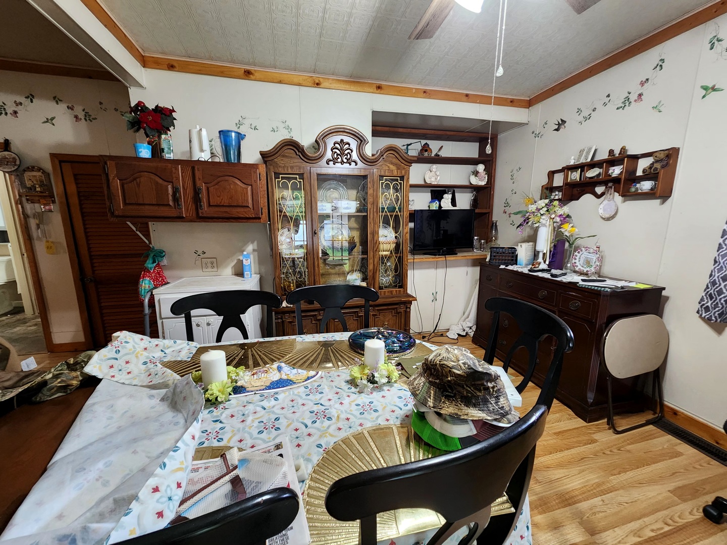 202 Lincoln Street Property Photo 12
