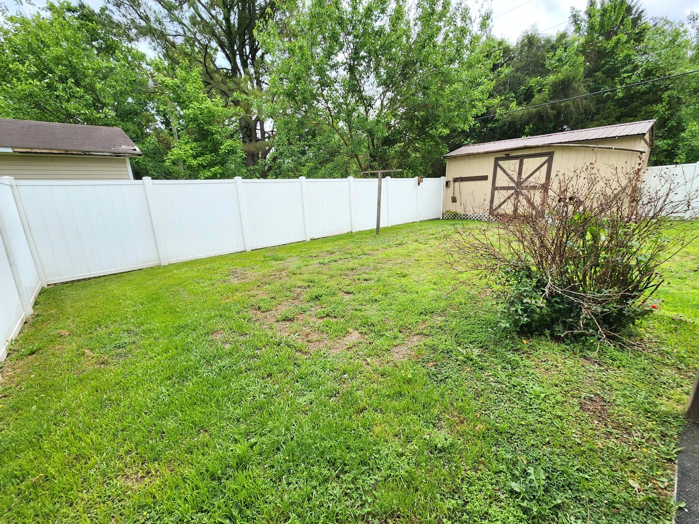 202 Lincoln Street Property Photo 24