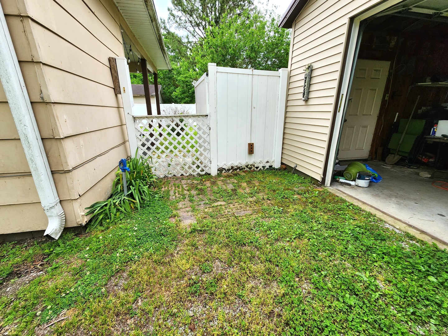 202 Lincoln Street Property Photo 31