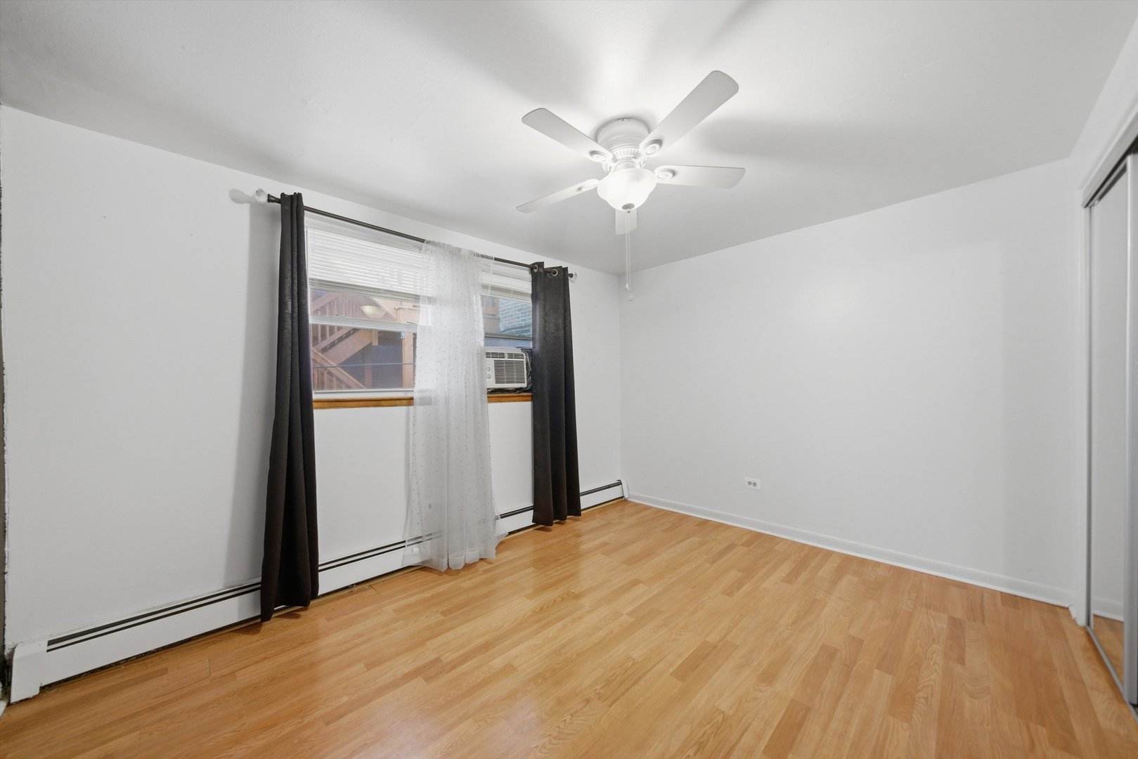 6950 S Cregier Avenue I Property Photo 12