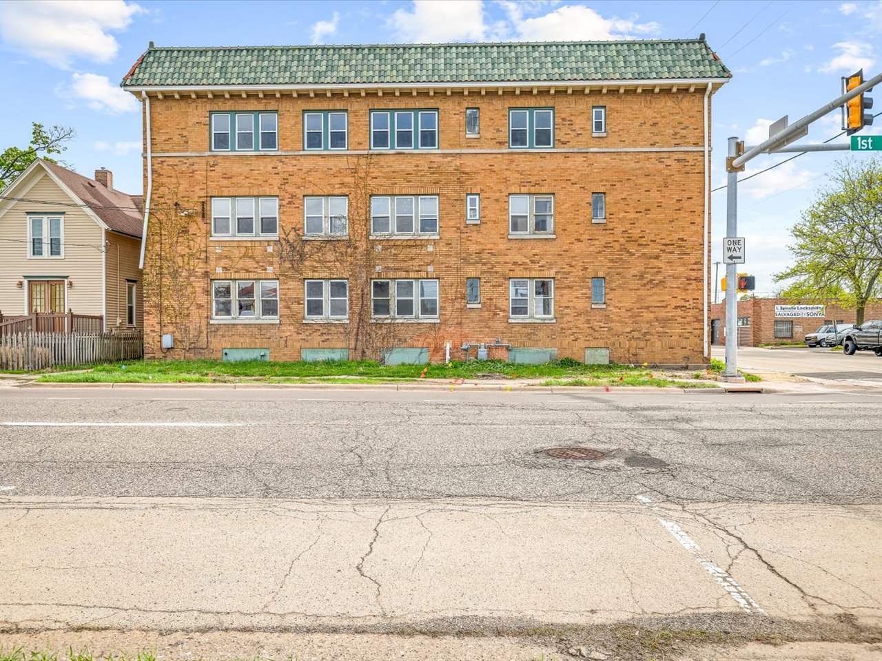 204 S 6th Street Property Photo 6