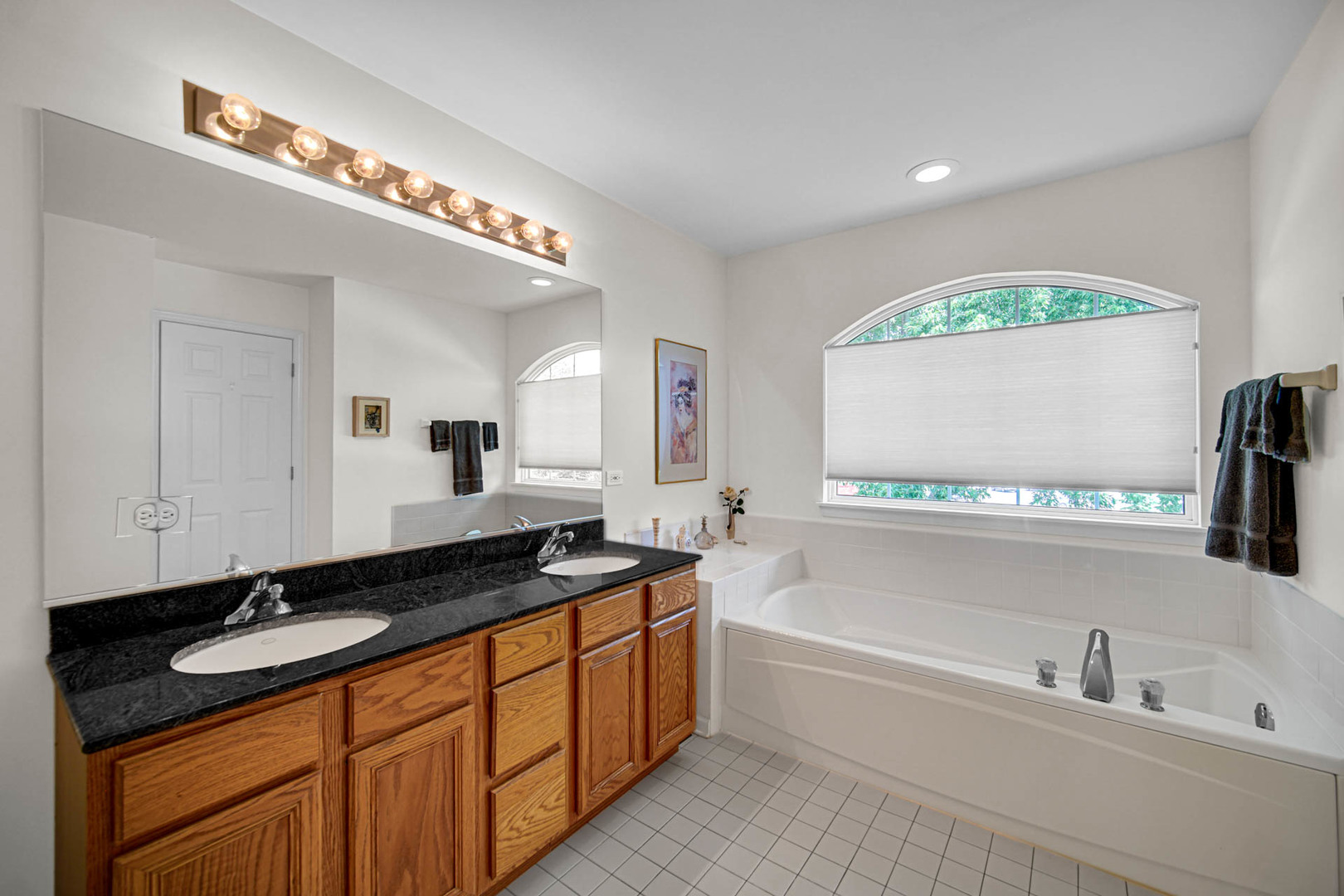 48 Wellesley Circle Property Photo 17