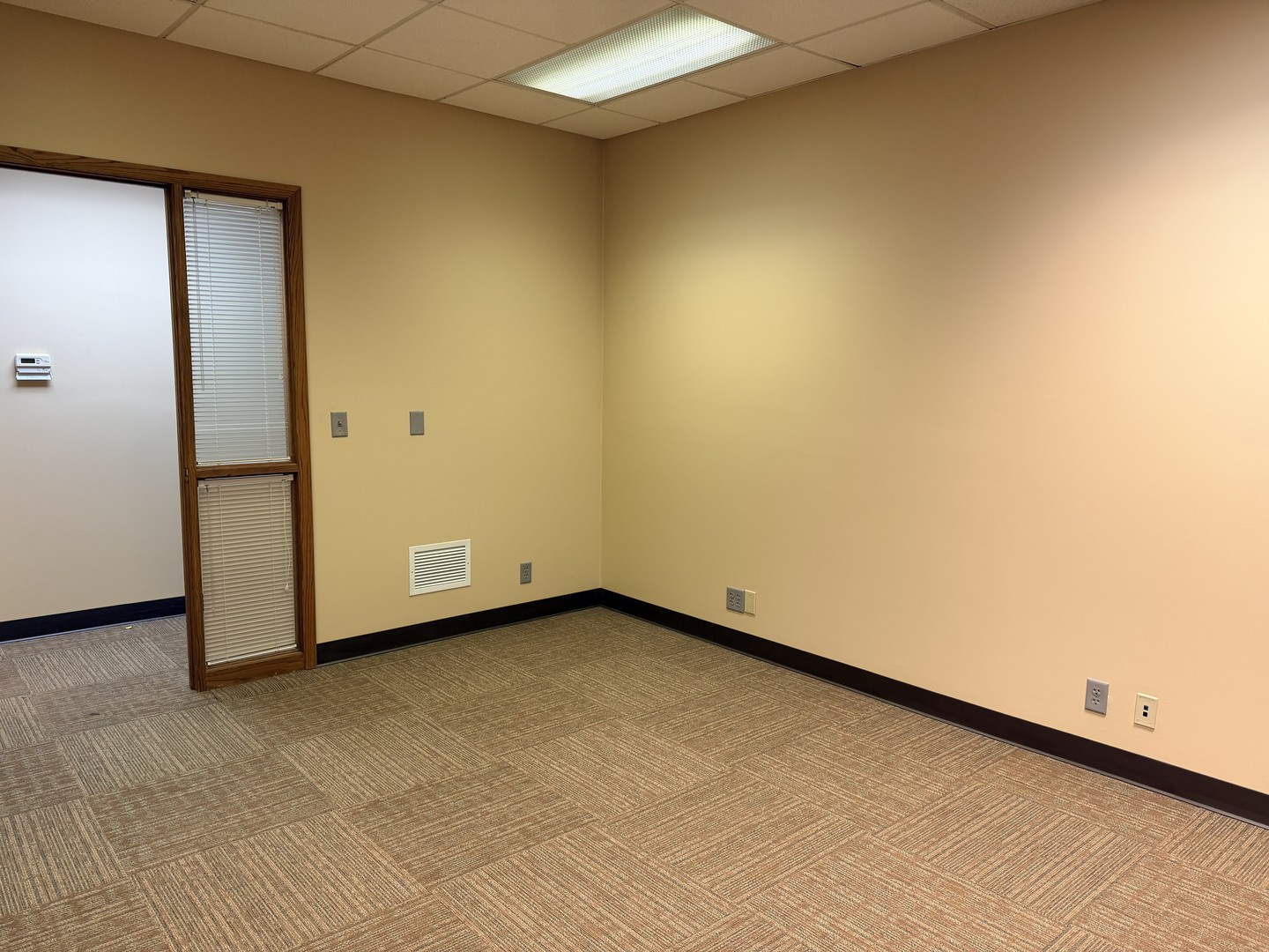 1011 Shooting Park Road 101-b Property Photo 4