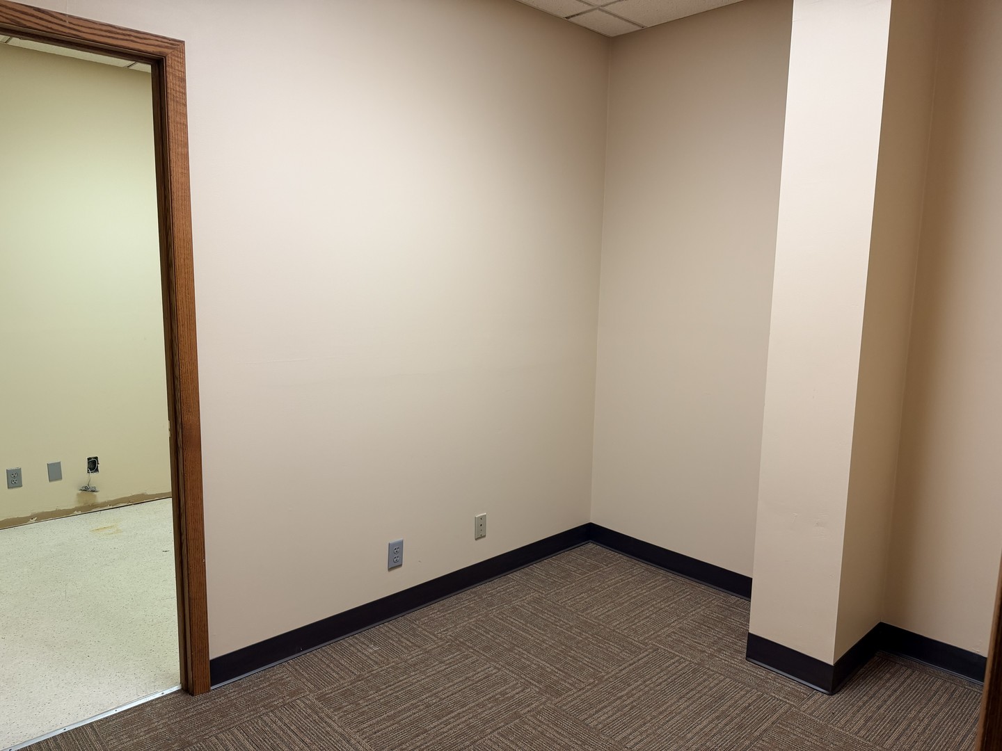 1011 Shooting Park Road 101-b Property Photo 5