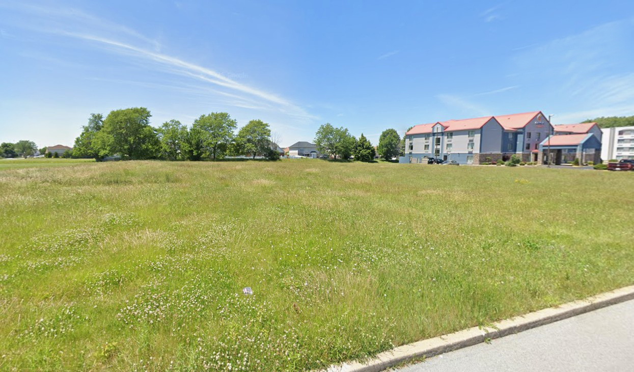 2215 Bensley Avenue Property Photo 1