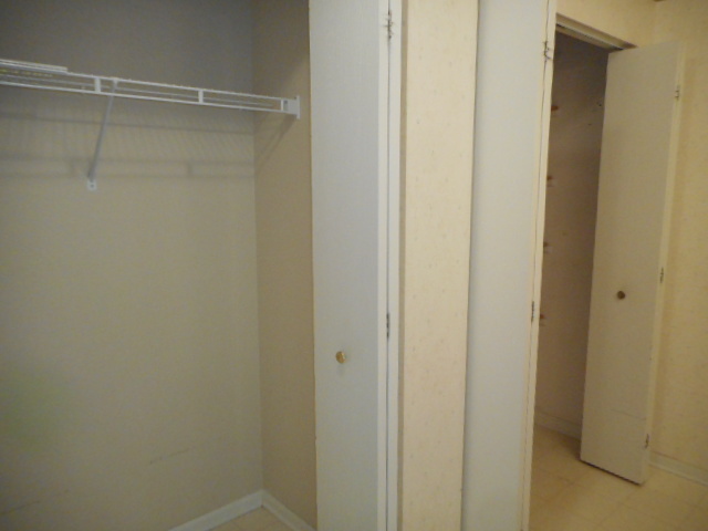 605 Barrington Avenue 340 Property Photo 15