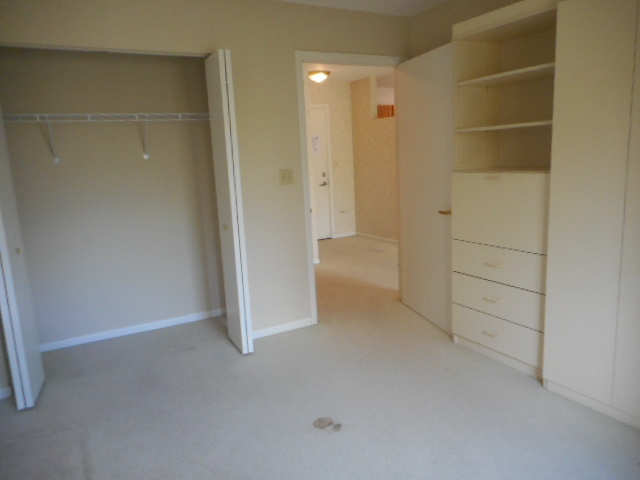 605 Barrington Avenue 340 Property Photo 17