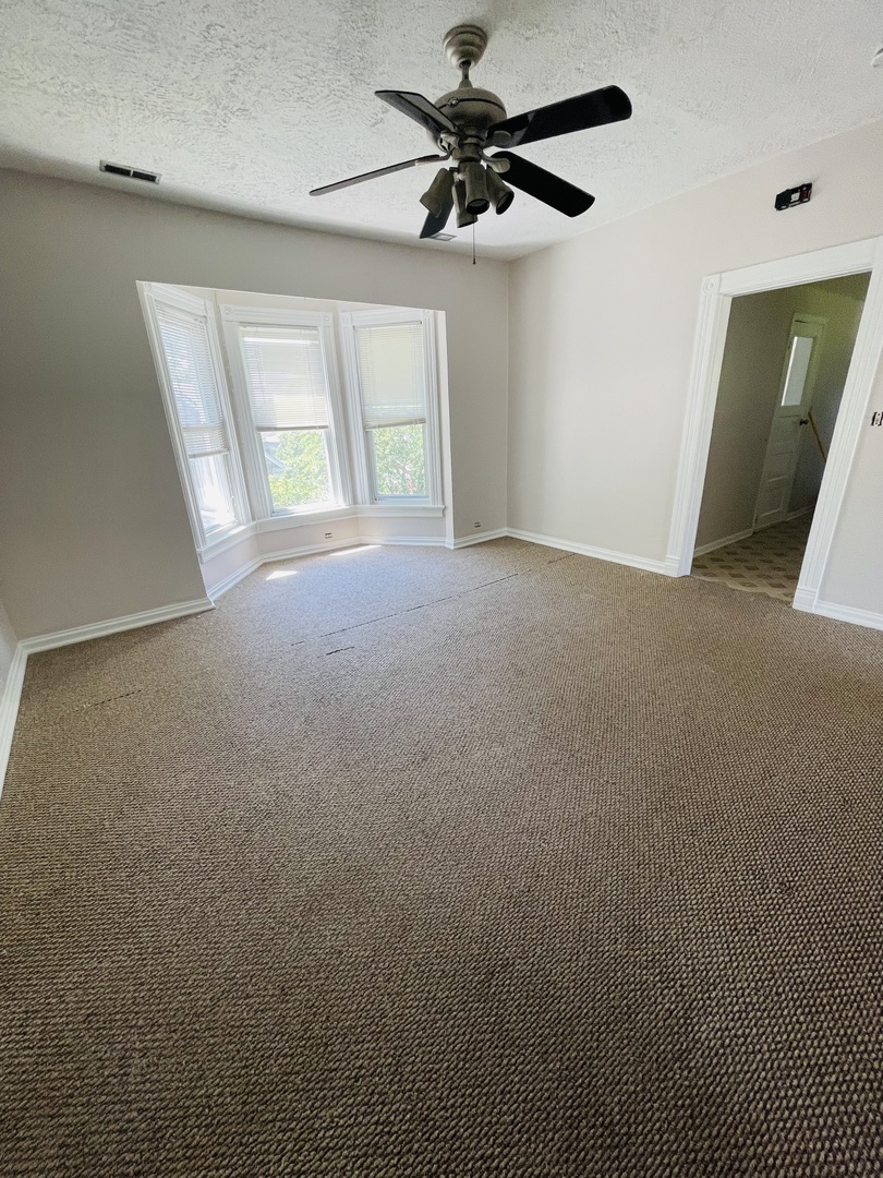 9330 S 51st Avenue Property Photo 5