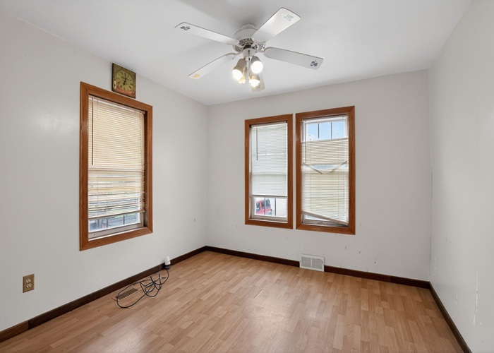 25174 W Claridan Avenue Property Photo 18