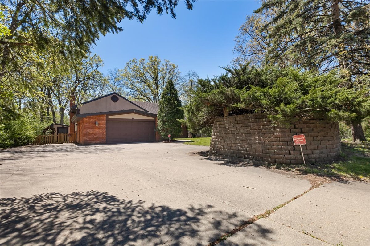 33 Half Day Road Property Photo 1